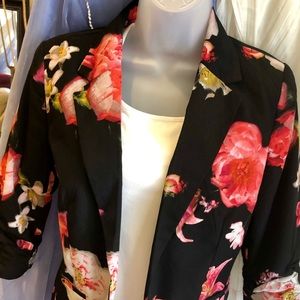 Worthington Floral Pattern Blazer